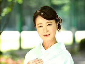 六十路美魔女30人　8時間　サンプル画像19